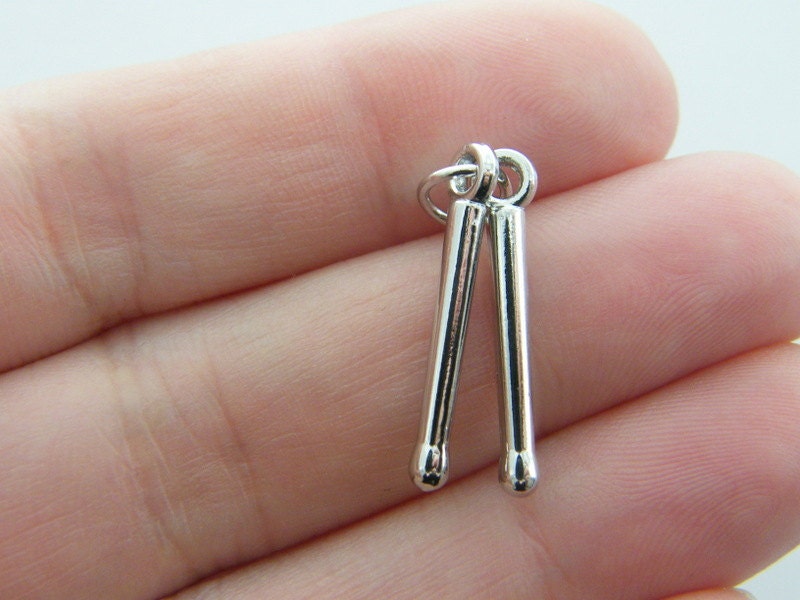 2 Drumsticks charms silver tone MN63