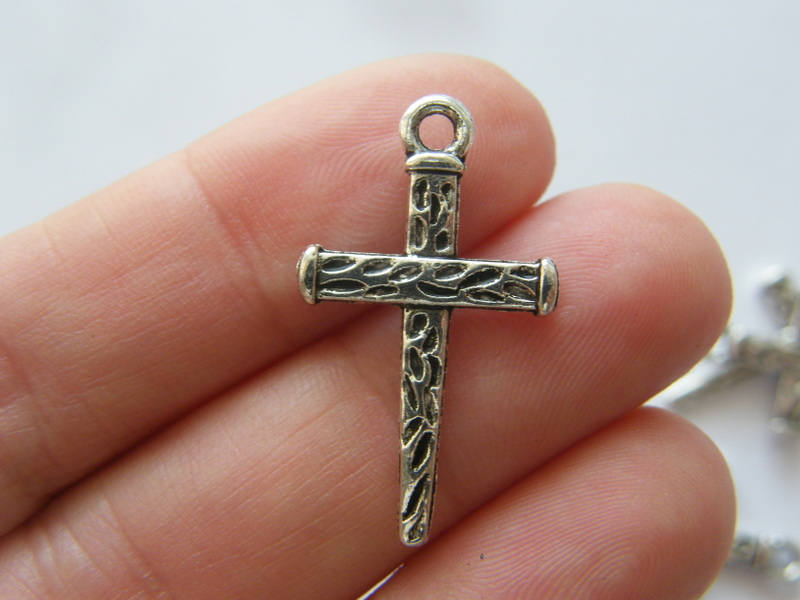 12 Cross charms antique silver tone C109