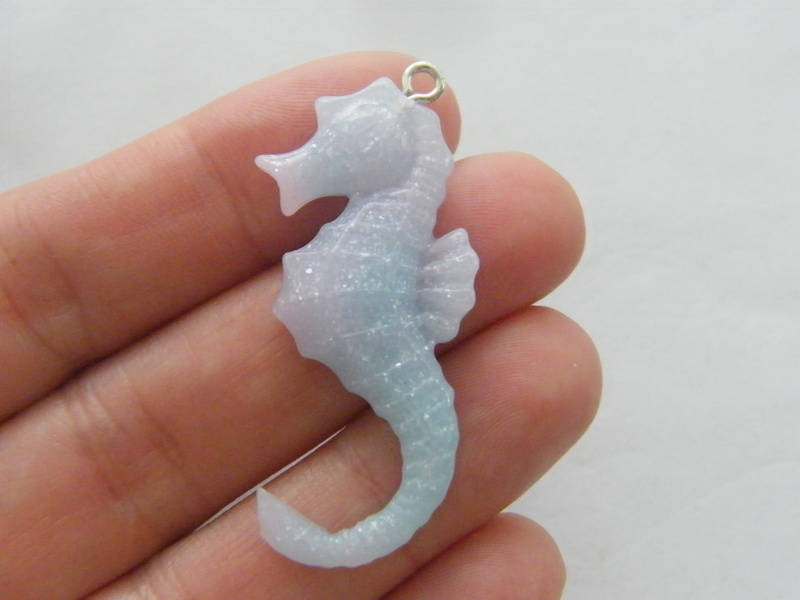 2 Seahorse pendants pink and blue resin  FF416