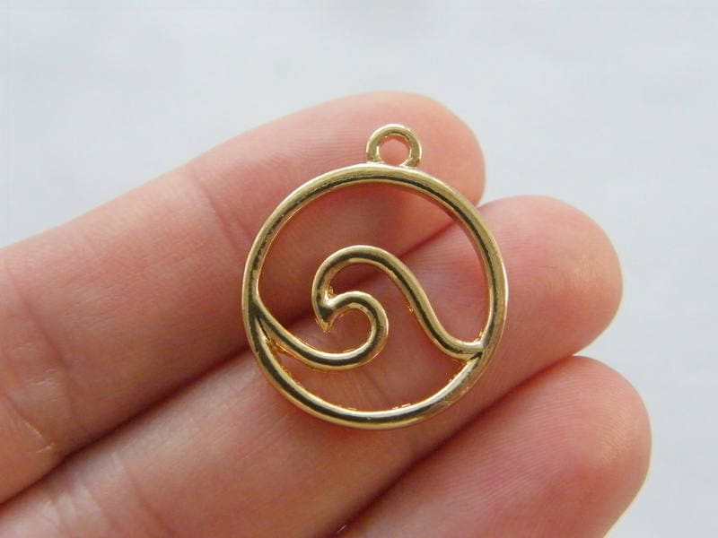 8 Wave charms gold tone FF461
