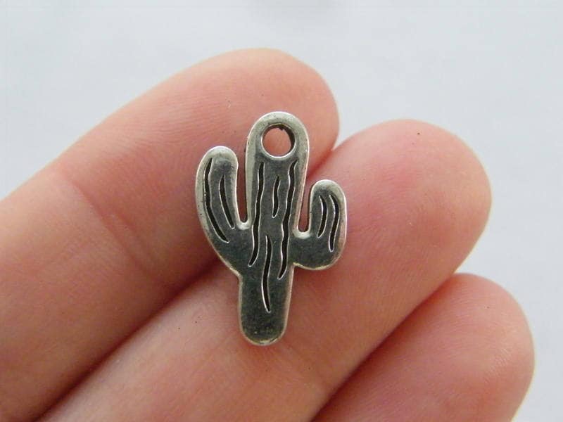 10 Cactus charms antique silver tone L36