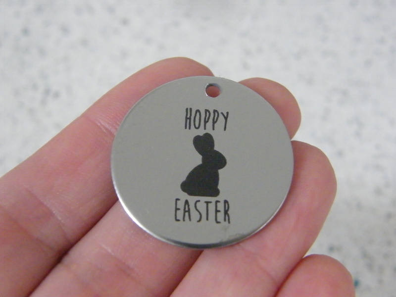 1 Hoppy Easter stainless steel pendant JS6-14