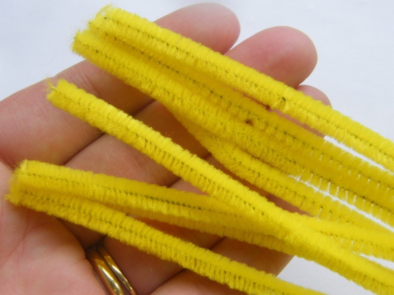 100 Yellow pipe cleaners