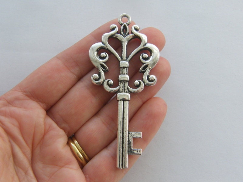 BULK 5 Key pendants antique silver tone K101