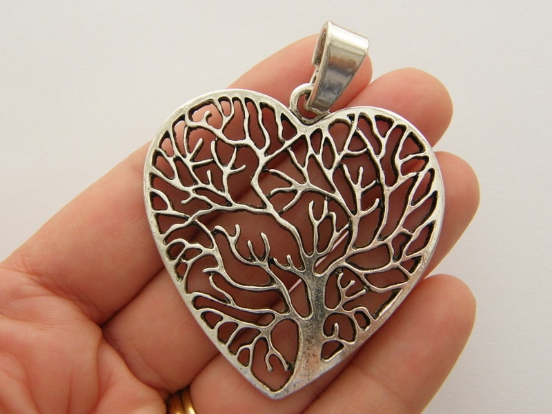 1 Tree heart pendant antique silver tone T125