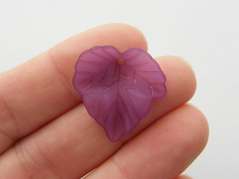 50 Purple frosted acrylic leaf charms L 26