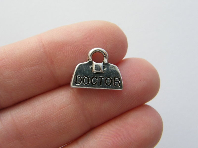 12 Doctor bag charms antique silver tone MD48