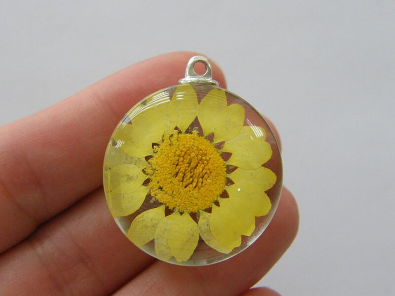 1 Dried flower yellow glass pendant F264