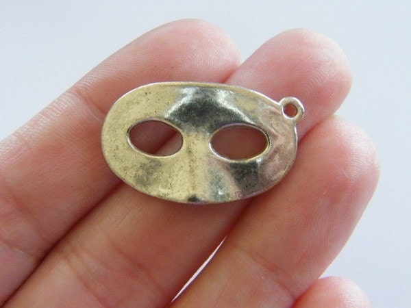 4 Mask charms antique silver tone CA80
