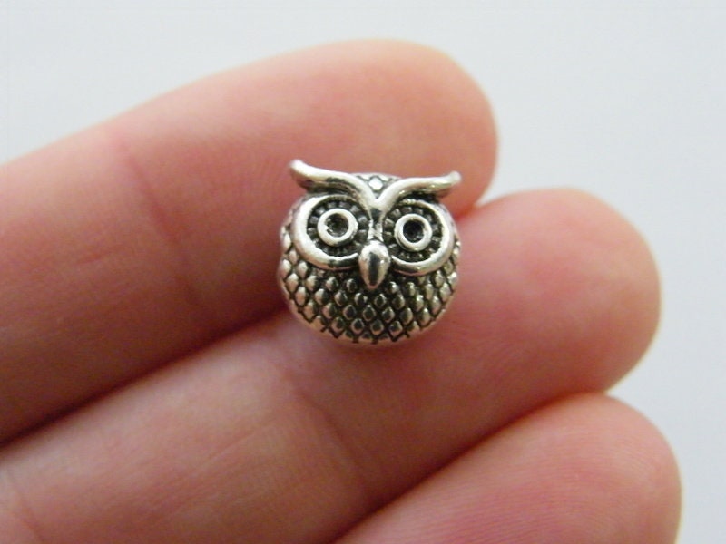 8 Owl  spacer bead charms antique silver tone B205