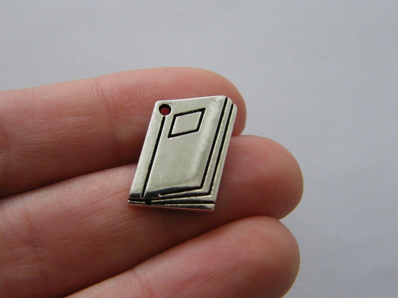 8 Note book charms antique silver tone P625