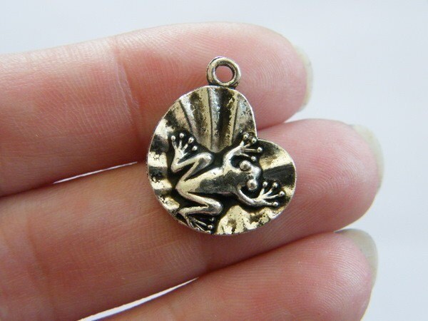 8 Frog on lily pad  leaf charms antique silver tone L10