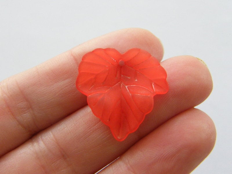 50 Red frosted acrylic leaf charms L 12
