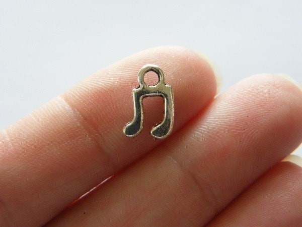 18 Music note charms antique silver tone MN4