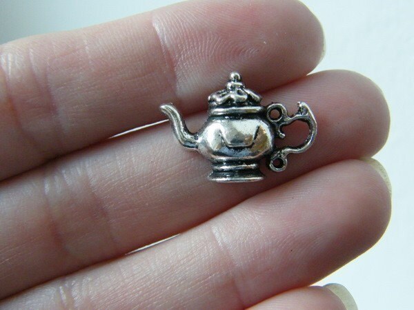 8 Teapot charms antique silver tone FD51