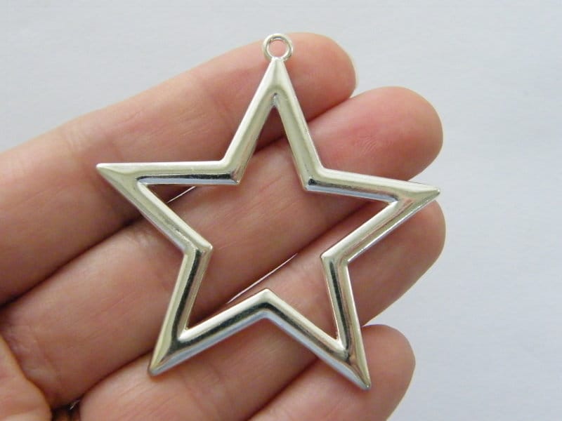 2 Star pendants silver plated tone S166