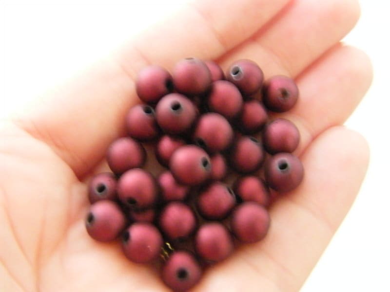 100  Wine red 8mm beads B160   - SALE 50% OFF