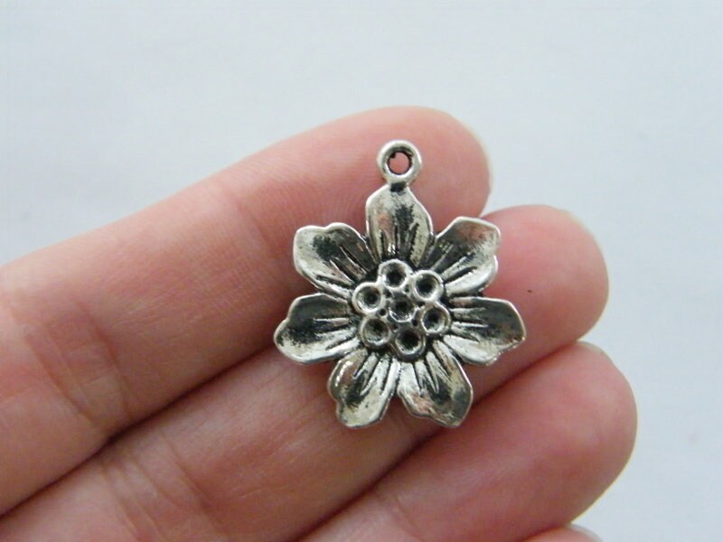 6 Flower charms antique silver tone F139