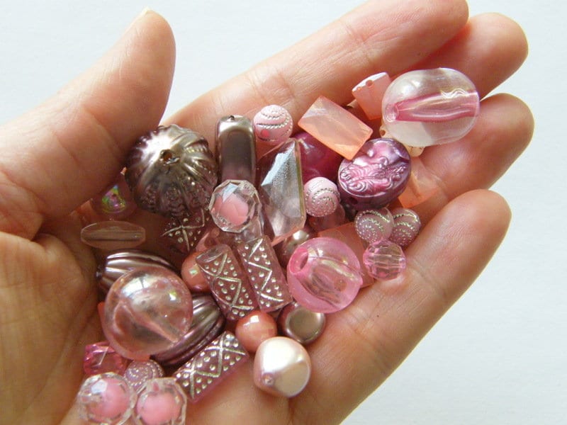50 Mixed light pink acrylic beads BB719 - SALE 50% OFF