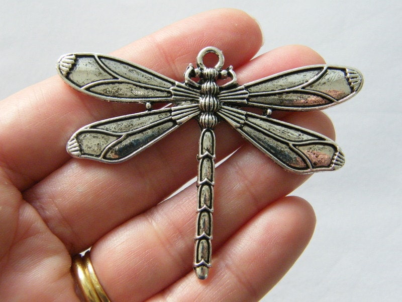 1 Dragonfly pendant antique silver tone A1102