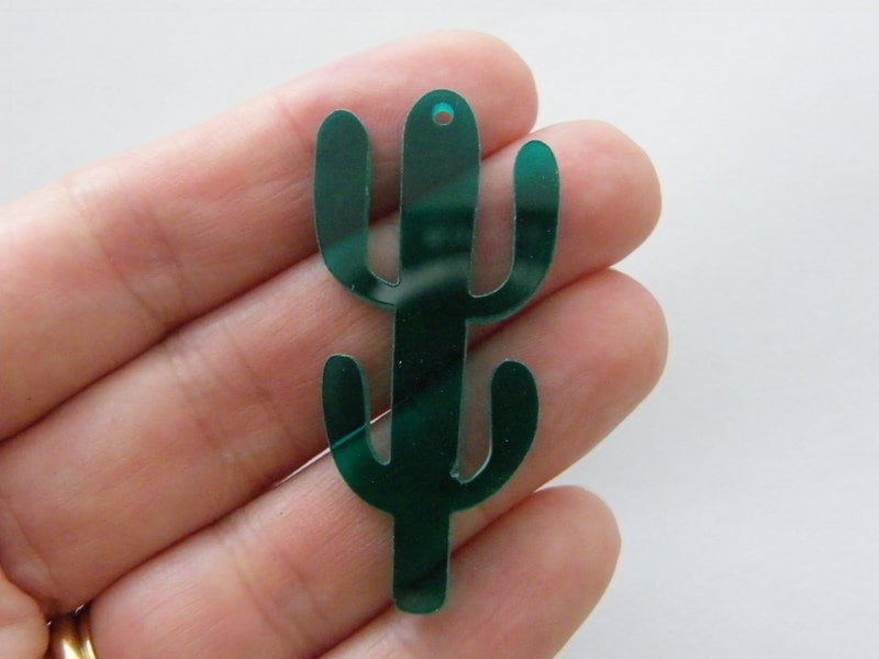 4 Cactus green pendant acrylic L239