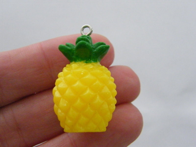 4 Pineapple pendants acrylic FD429 - SALE 50% OFF