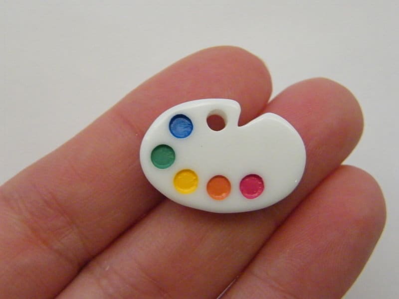 6 Paint palette resin charms white tone P11