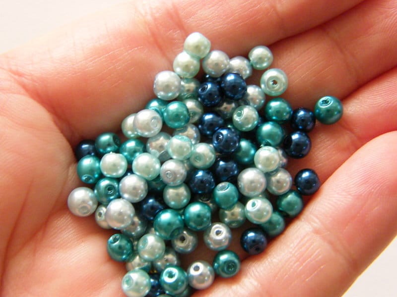 140 Deep sea beads mixed 4mm glass AB143