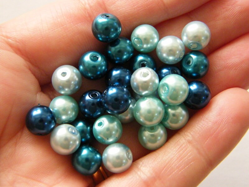 100 Deep sea beads mixed 8mm glass AB142