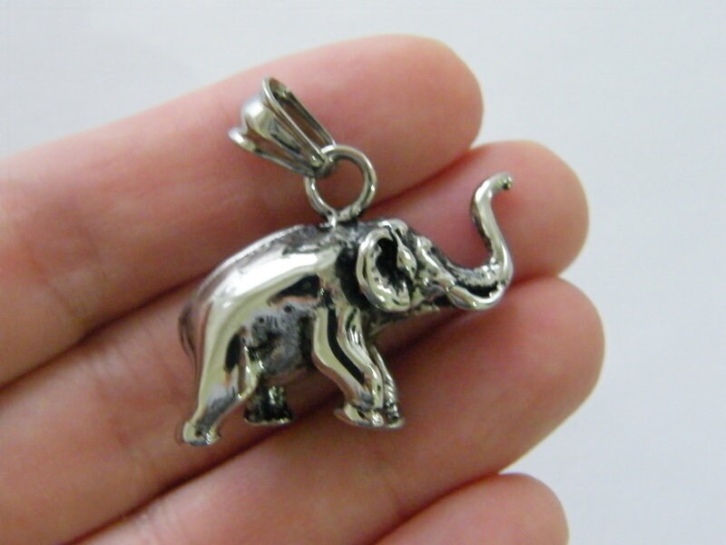 1 Elephant pendant antique silver stainless steel A721