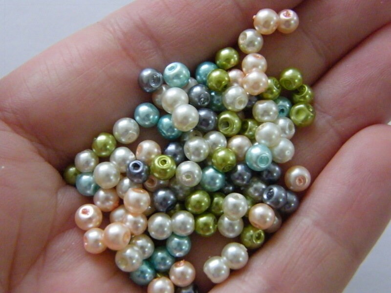 140 I couldn't think of a pretty name beads mixed 4mm glass AB168