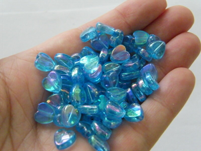 100 Heart beads blue AB acrylic AB116