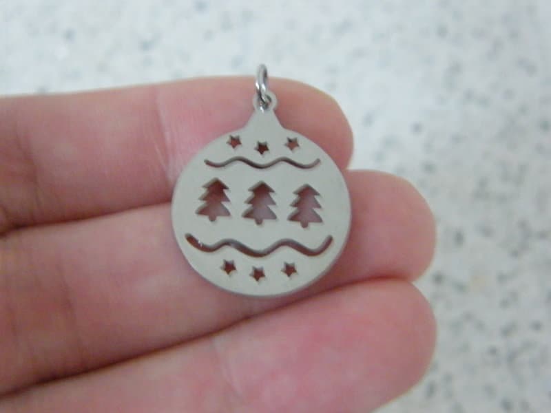 1 Christmas bauble charm stainless steel CT231