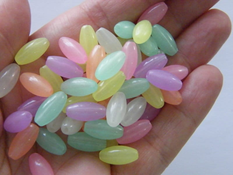 50 Glow in the dark rice shaped beads acrylic BB405 - SALE 50% OFF