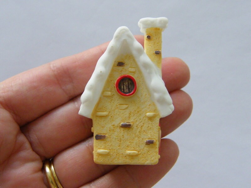 1 House embellishment miniature resin P605