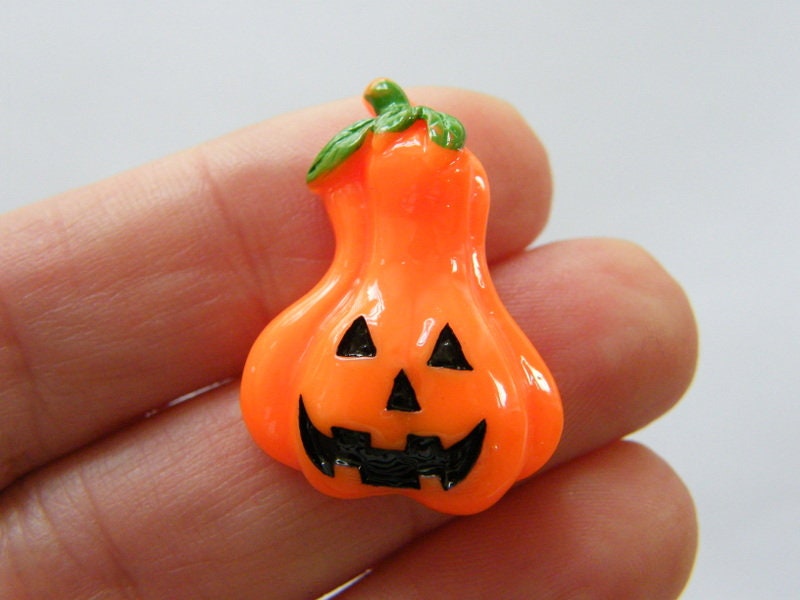 12 Pumpkin Jack o' lantern Halloween embellishment cabochon resin HC142