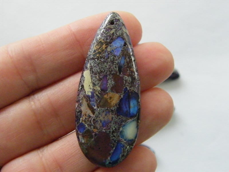 1  Stone pendant synthetic silver line blue purple regalite mulitcolour M306