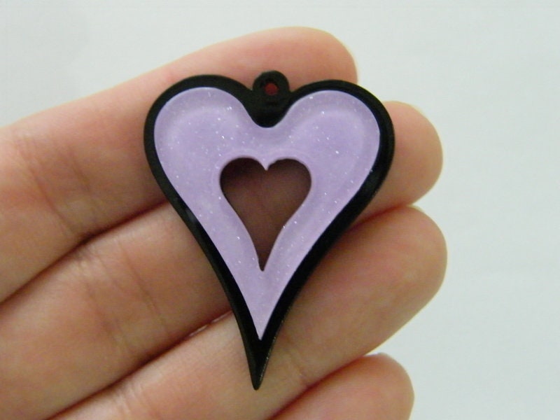 4 Lilac on black heart glitter powder pendants resin H254