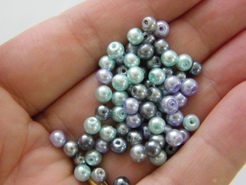 140 Turtle dove beads mixed 4mm glass AB155