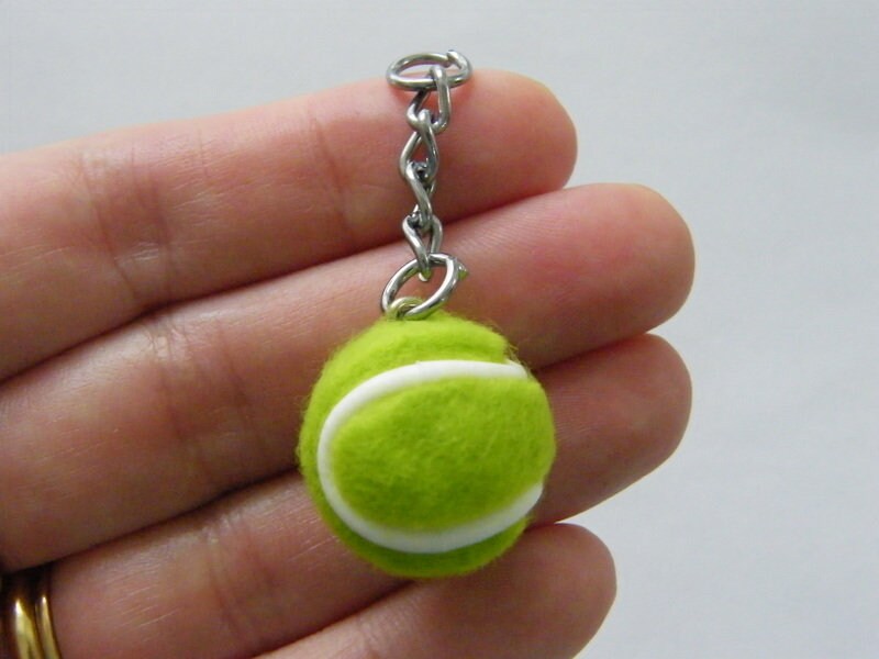 1 Tennis ball pendant acrylic SP2