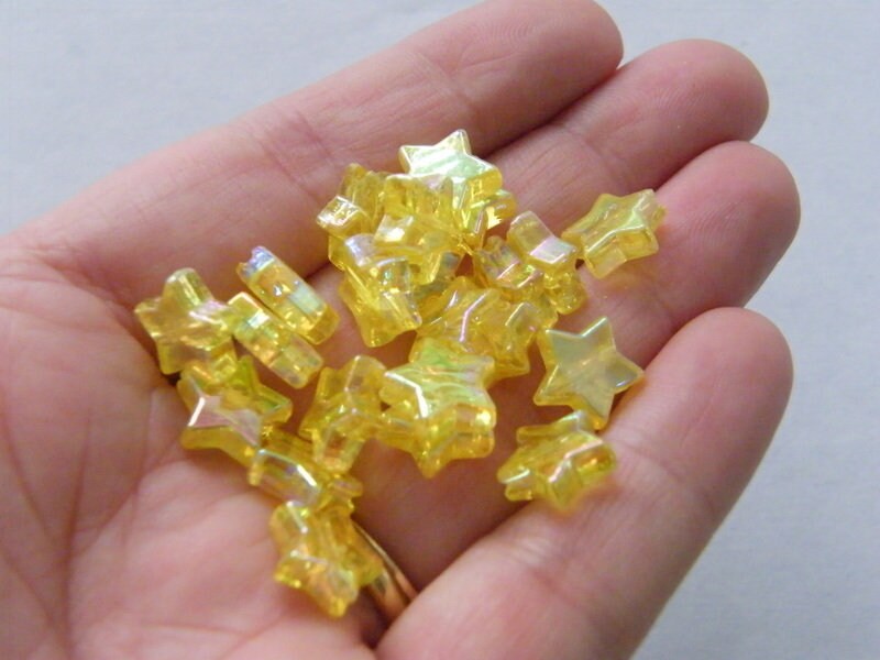 100 Star beads yellow transparent AB acrylic AB123