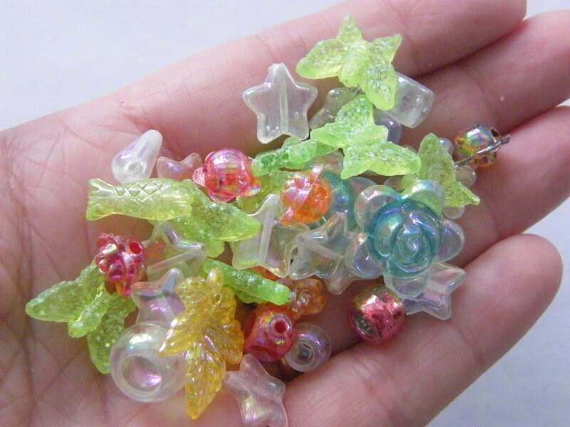 140 Assorted mixed beads and pendants AB transparent acrylic BB698  - SALE 50% OFF
