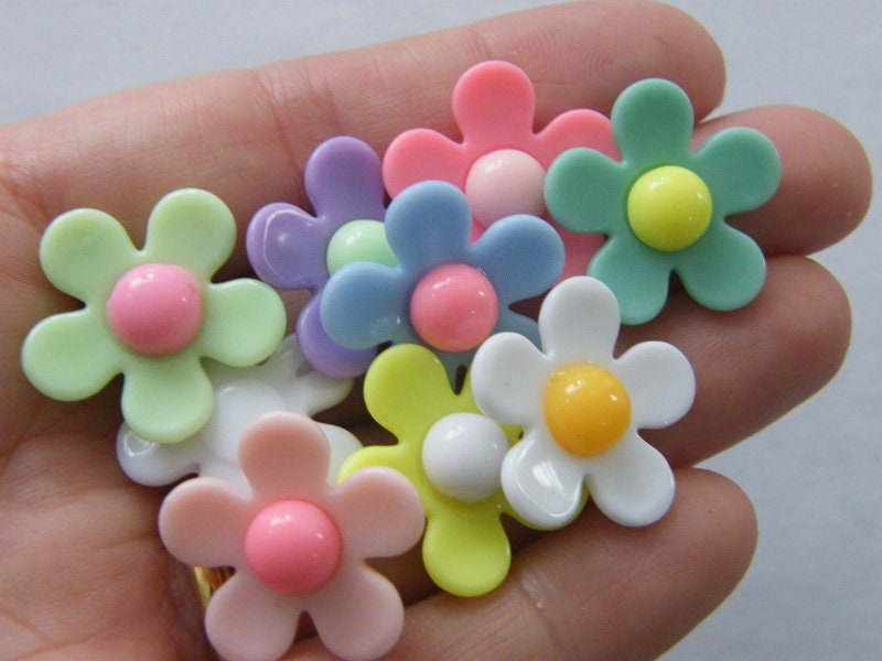 8 Flower beads random mixed acrylic F370