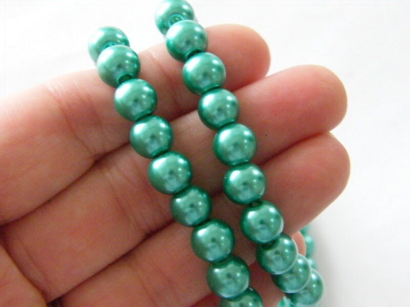 100 Light sea green beads 8mm glass B193  - SALE 50% OFF