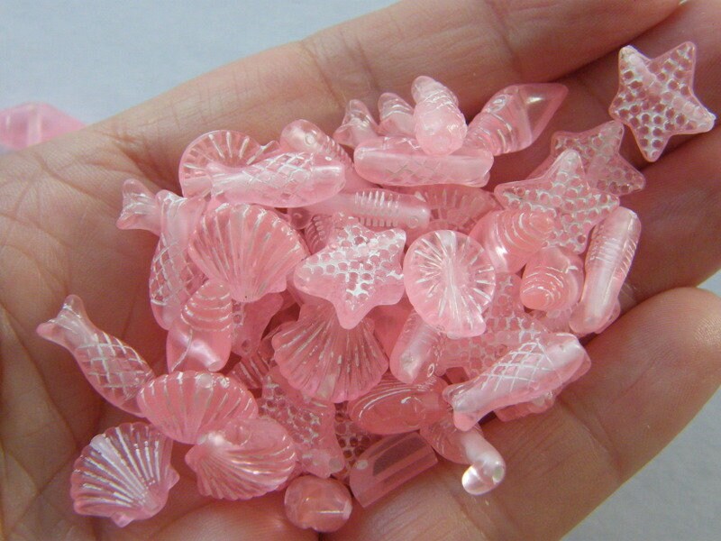 100 Sea random beads pink acrylic BB506