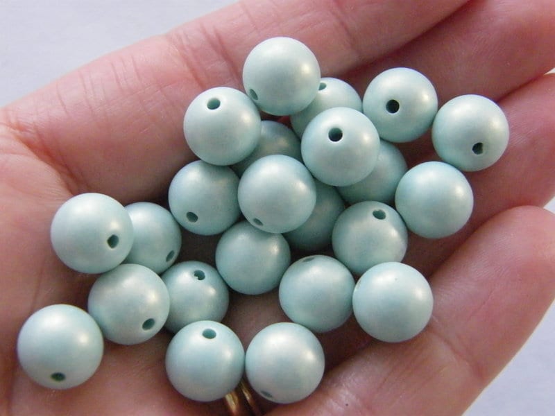 50 Green beads 10mm pearlized acrylic BB535  - SALE 50% OFF