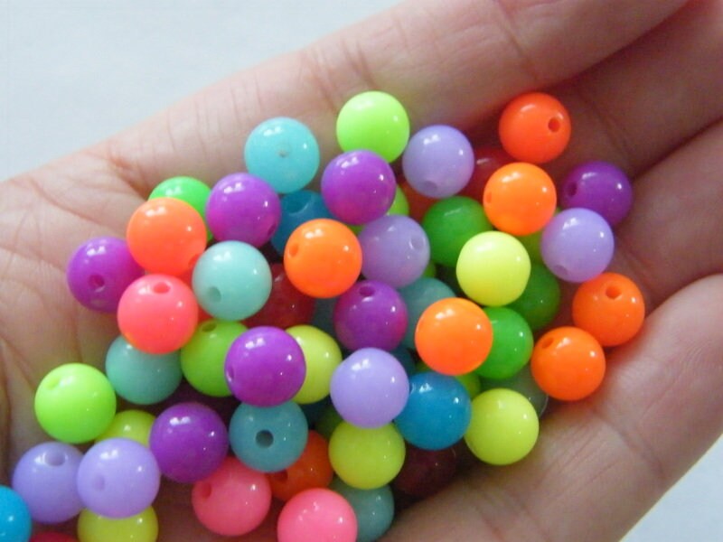 100 Neon coloured beads 8mm round acrylic AB590 