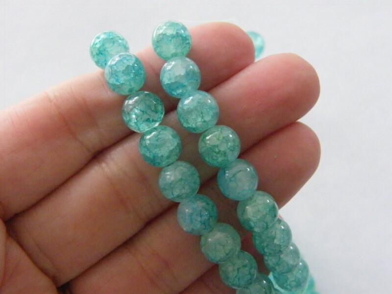 100 Turquoise blue 8mm glass beads B174