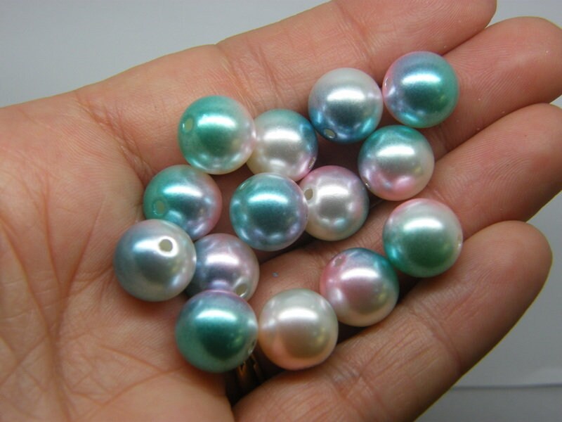 30 Gradient mermaid beads blue white pink 12mm acrylic BB598  - SALE 50% OFF