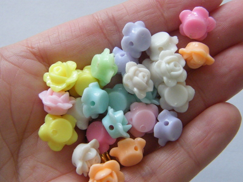 50 Flower beads random mixed pastel acrylic BB564 - SALE 50% OFF